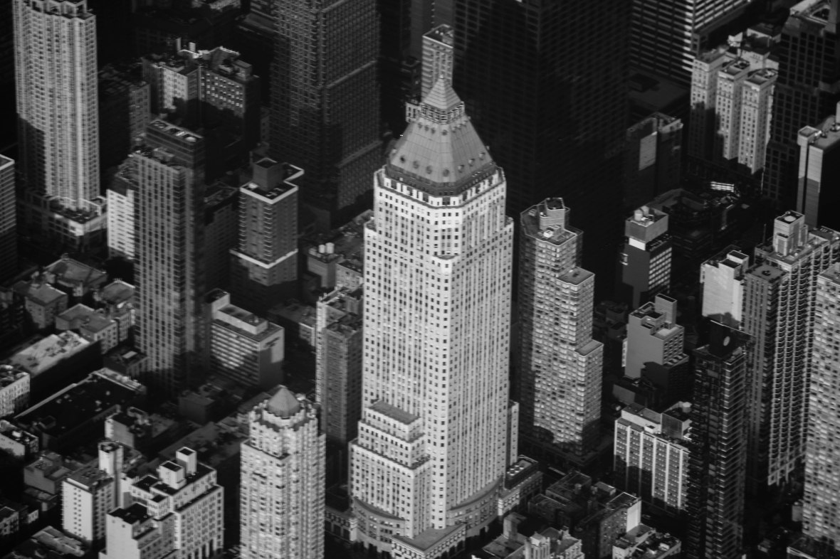 Gotham Black & White "Cinco"