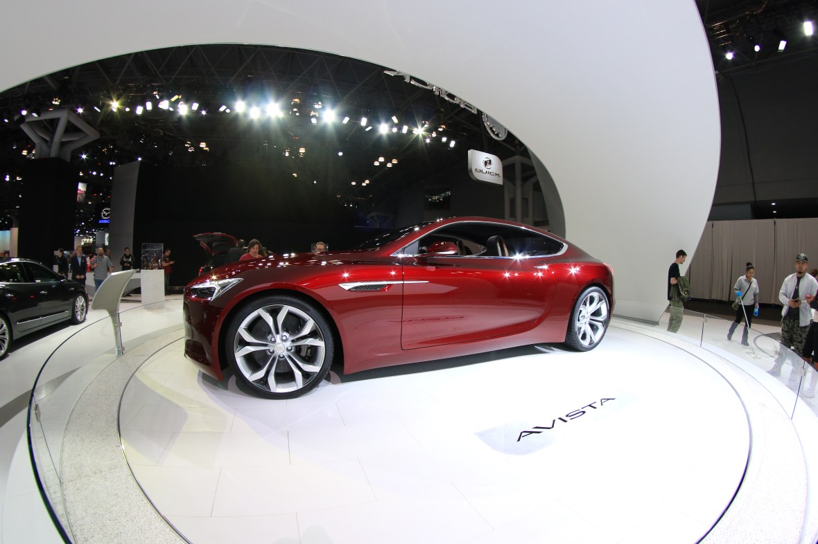 Wide Angle Side Profile Avista